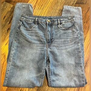 H&M Divided Skinny Blue Jeans Size 10